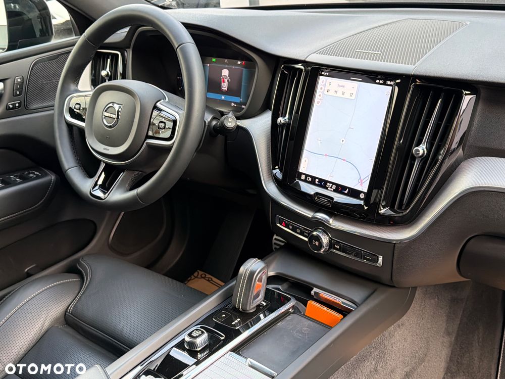 Volvo XC 60 B4 D AWD Geartronic RDesign - 33