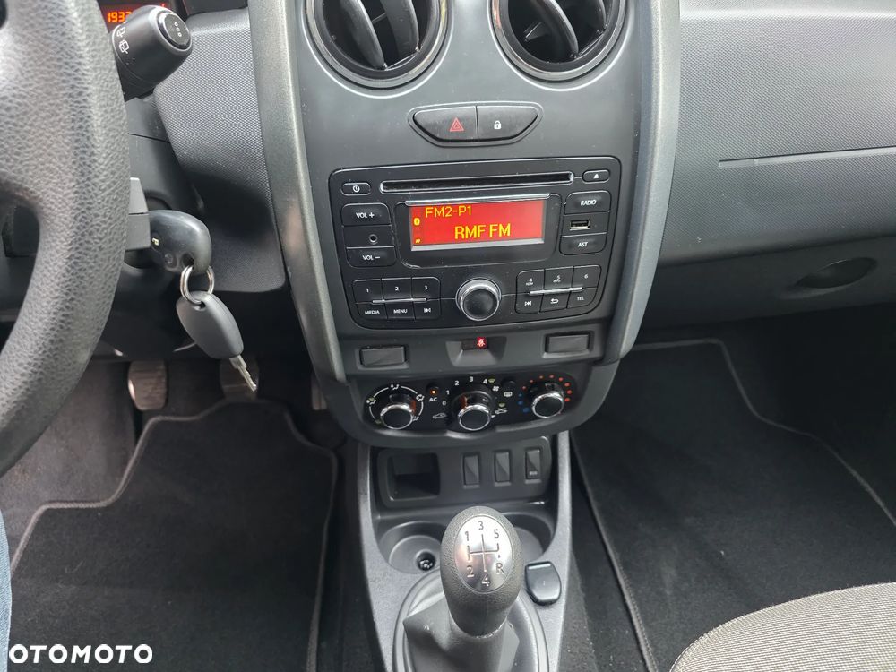 Dacia Duster 1.6 16V 105 4x2 Laureate - 11