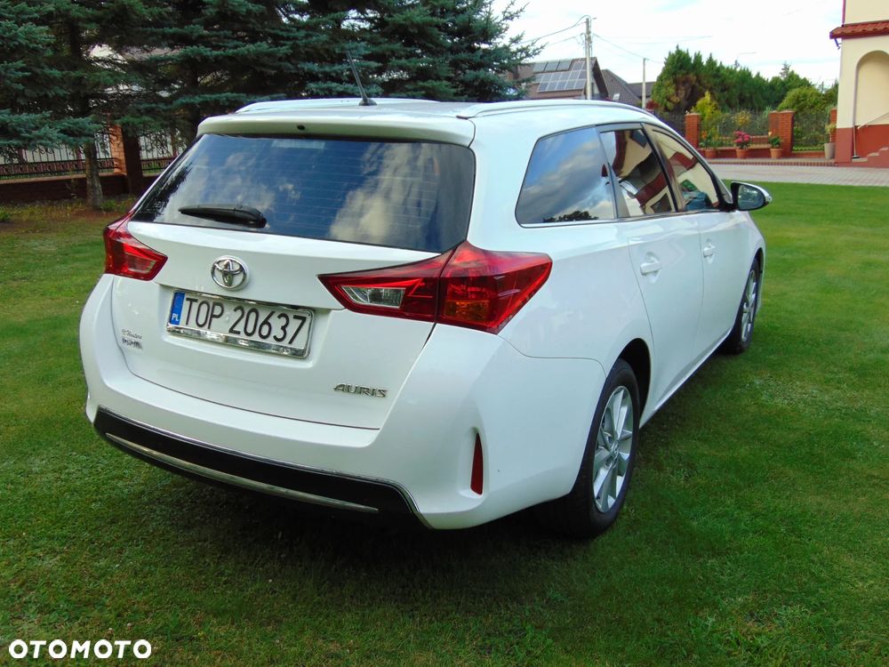 Toyota Auris 1.4 D-4D Luna - 14