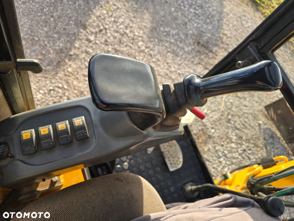 JCB - 6