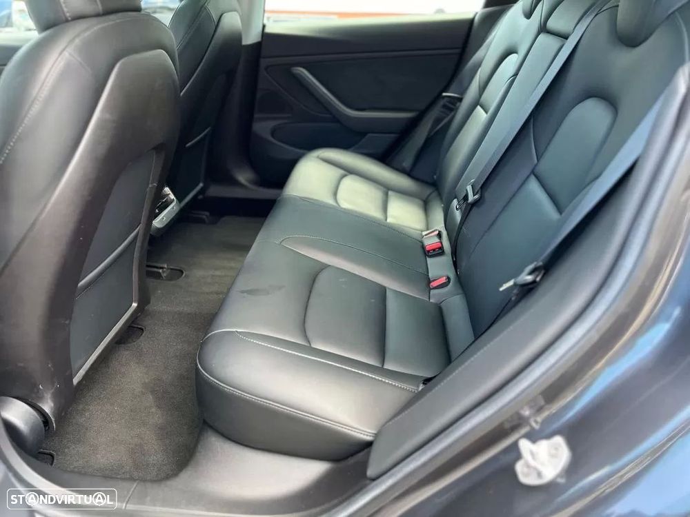 Tesla Model 3 - 13