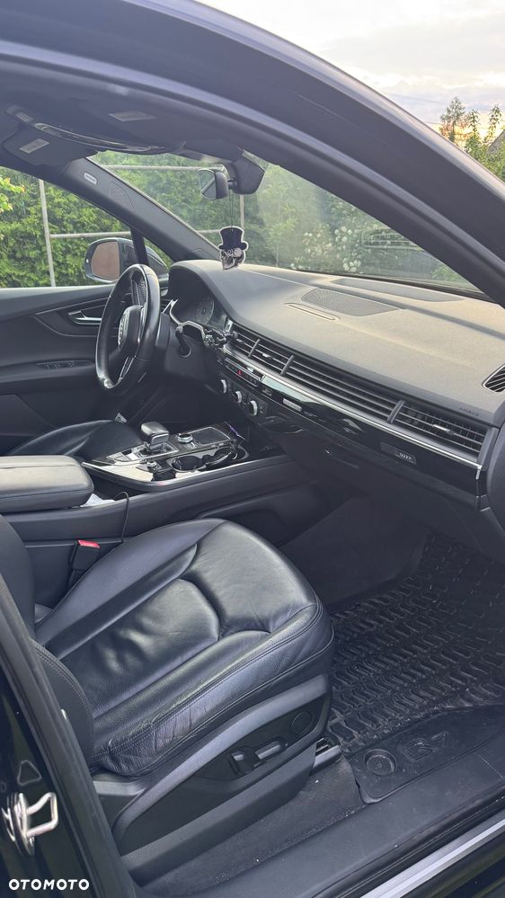 Audi Q7 3.0 TFSI Quattro Tiptr - 16