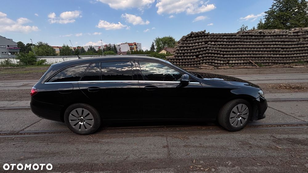 Mercedes-Benz Klasa E 200 d 9G-TRONIC - 4