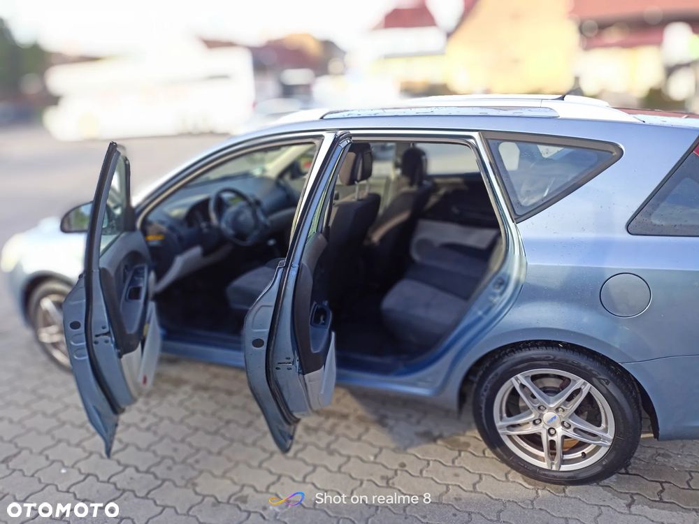 Kia Ceed - 4