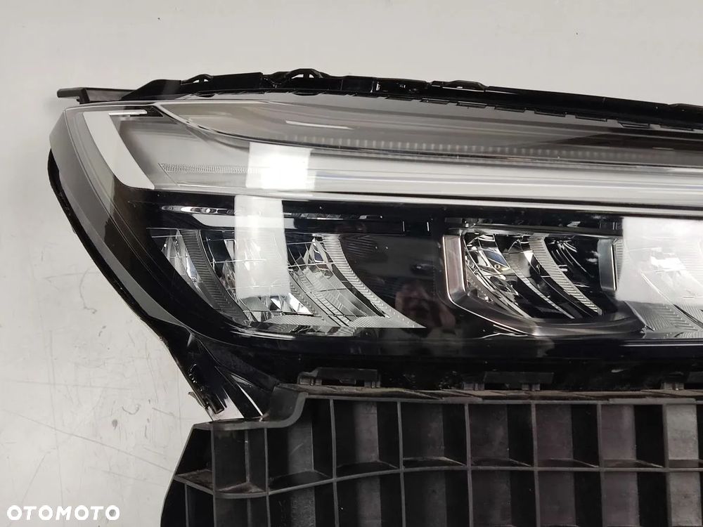 HONDA HR-V od 2021r Lampa Przód Prawa i Lewa Full Led - 15
