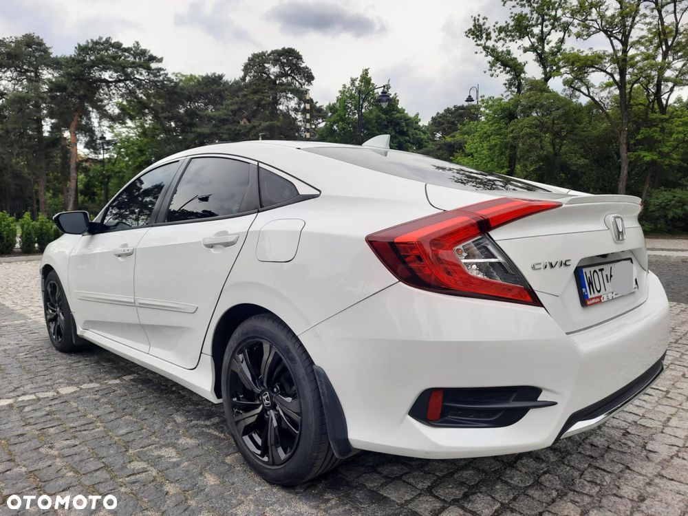 Honda Civic 1.5 i-VTEC Turbo CVT Executive - 18