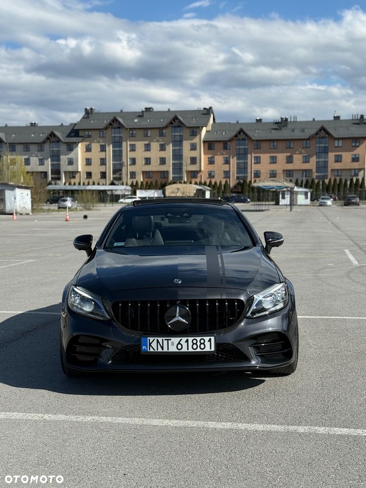 Mercedes-Benz Klasa C 400 4Matic 9G-TRONIC AMG Line - 2