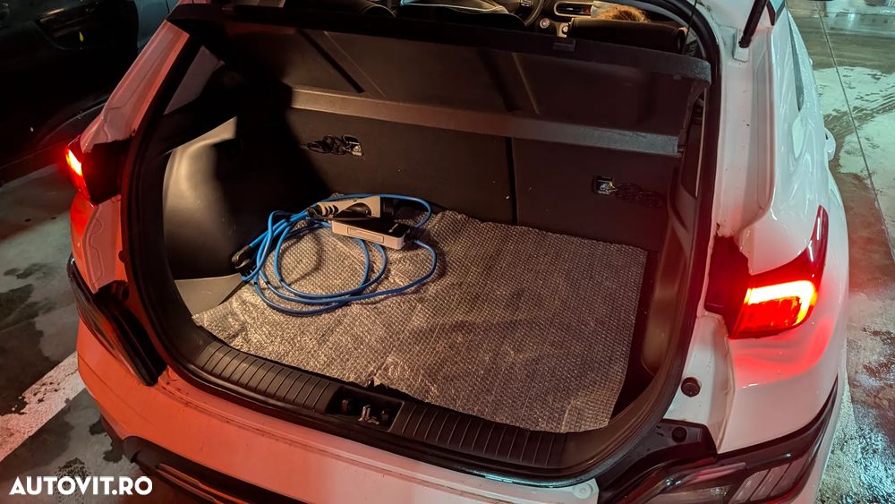 Hyundai KONA Electric 204CP Highway + Navi - 6