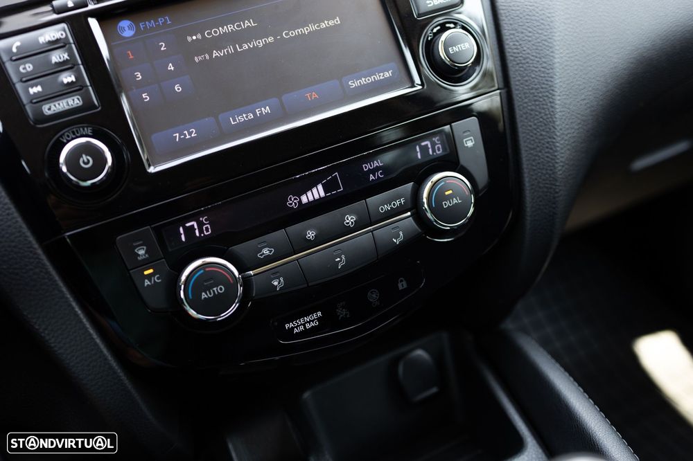Nissan Qashqai 1.5 dCi N-Connecta - 13