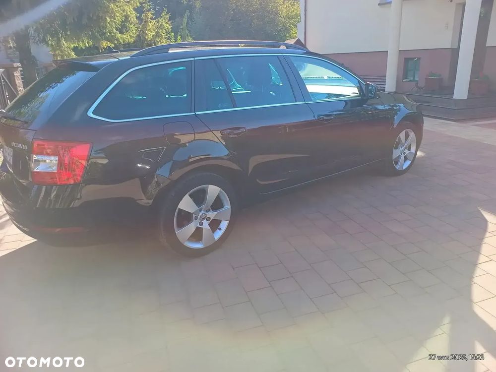 Skoda Octavia ver-2-0-tdi-scr-ambition-dsg - 4