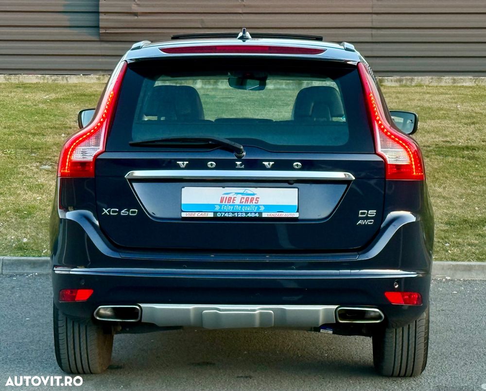 Volvo XC 60 D5 AWD Geartronic Summum - 3