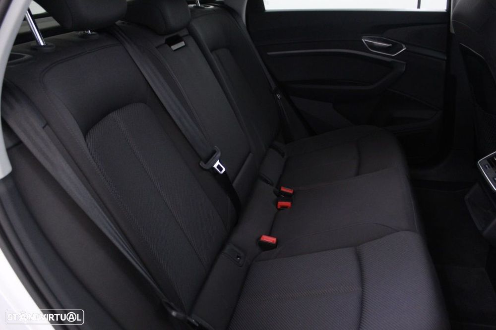 Audi Q8 e-Tron Sportback 55 quattro Advanced - 16