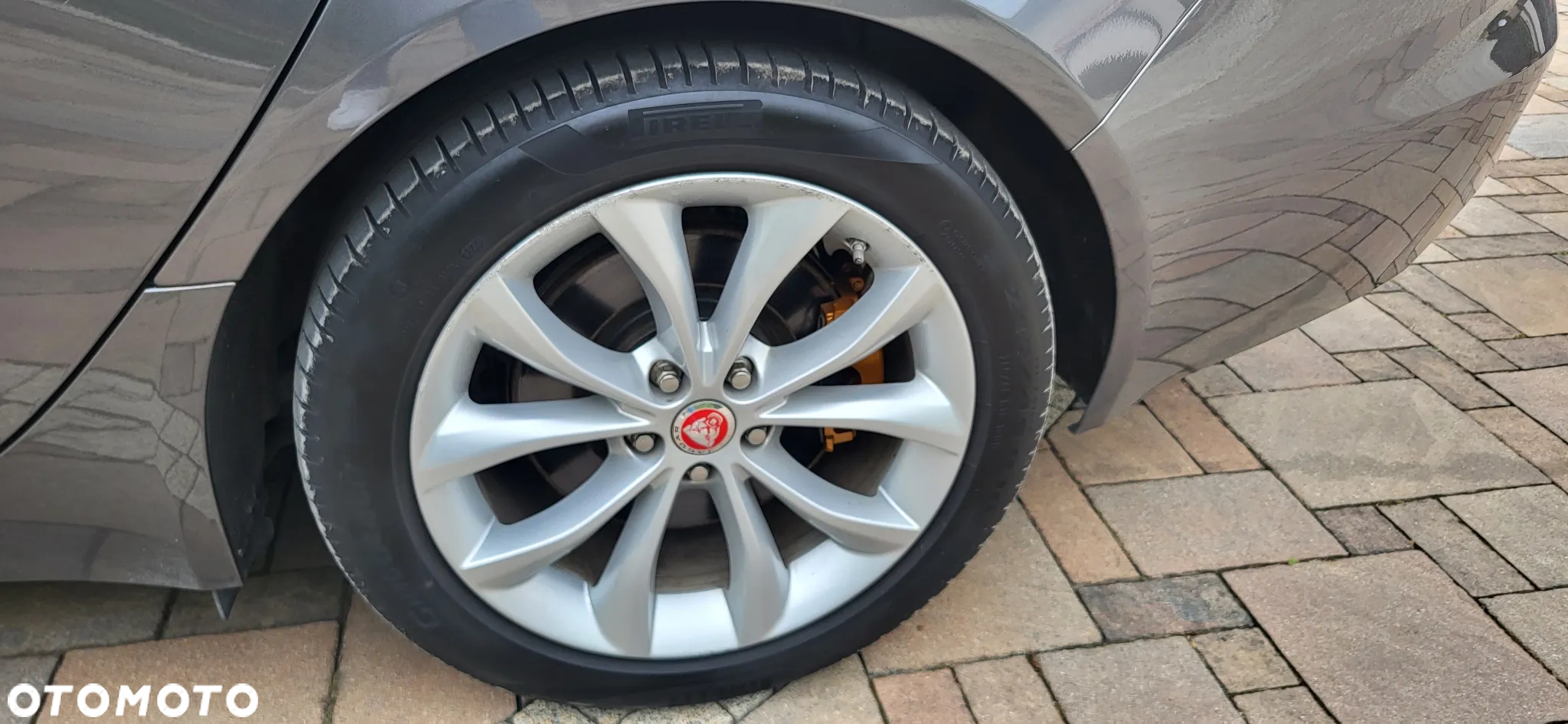 Jaguar XF 2.0 T Prestige - 12