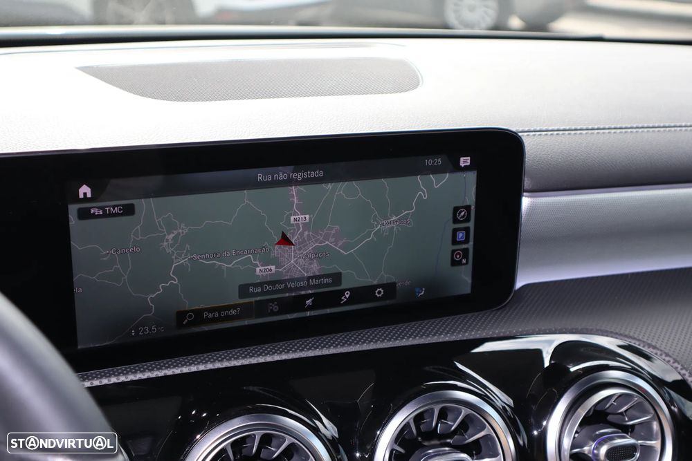 Mercedes-Benz A 250 e 8G-DCT AMG Line - 19