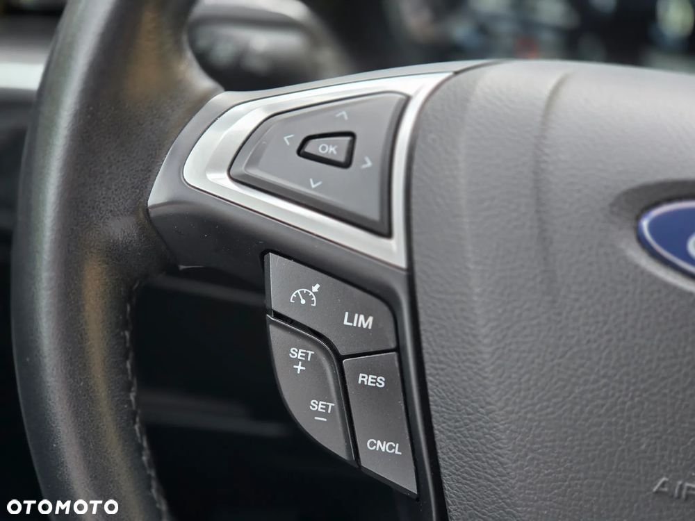 Ford Galaxy 1.5 EcoBoost Titanium - 30