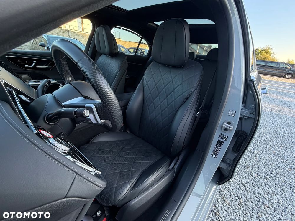 Mercedes-Benz Klasa E 400e 4Matic 9G-TRONIC AMG Line NIGHT Edition - 27