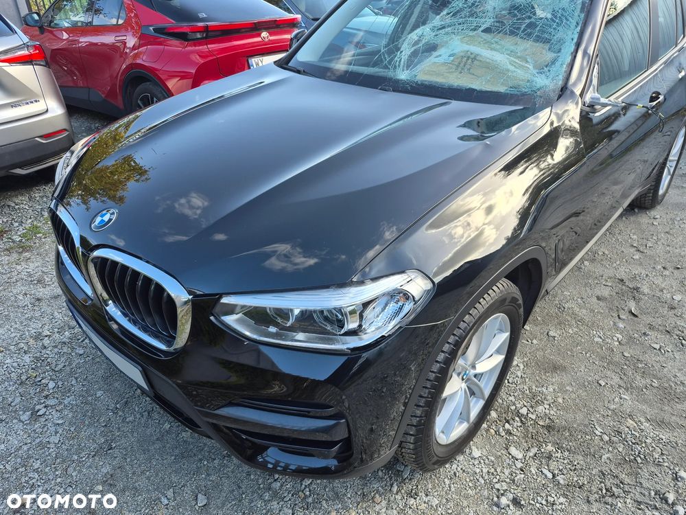 BMW X3 xDrive20i GPF Business Edition - 27