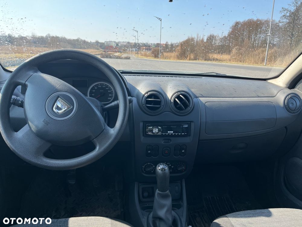 Dacia Duster 1.6 - 9