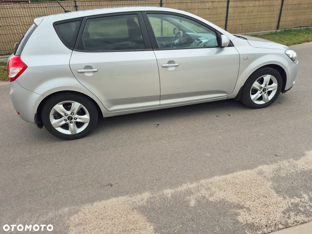 Kia Ceed 1.4 CVVT Vision - 10