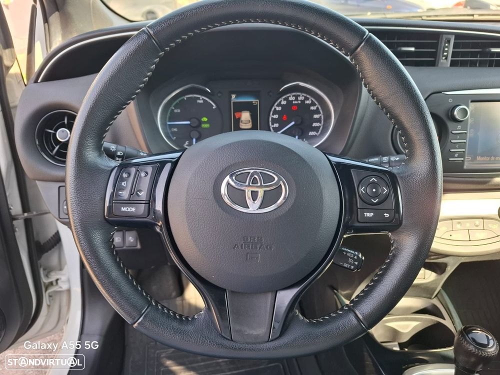 Toyota Yaris 1.5 HSD Square Collec.White - 29