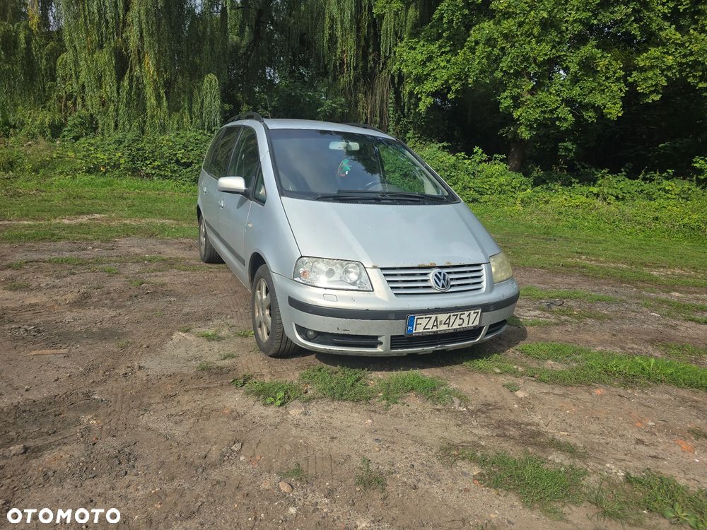 Volkswagen Sharan 1.9 TDI Highline - 1