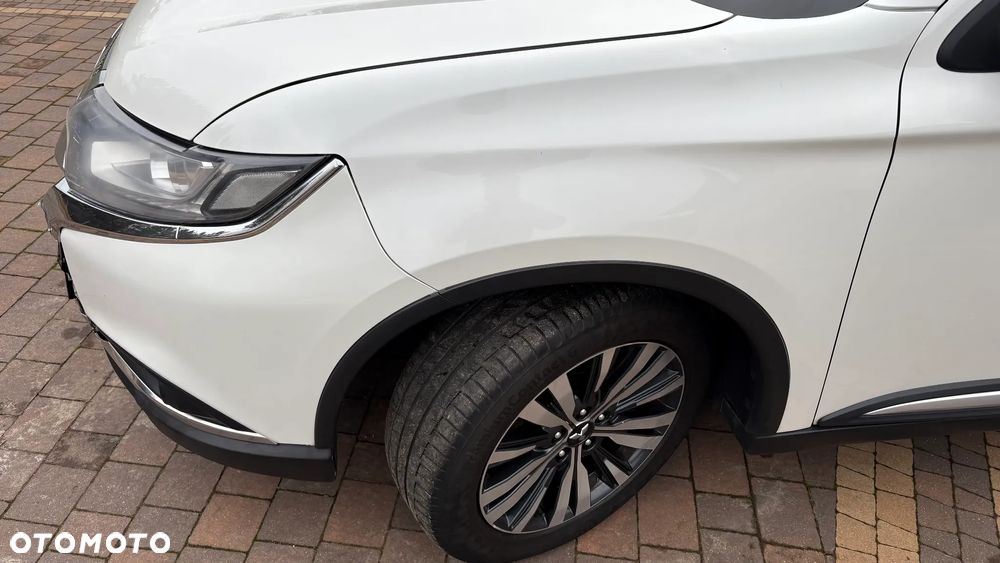 Mitsubishi Outlander 2.0 Intense 4WD CVT - 15