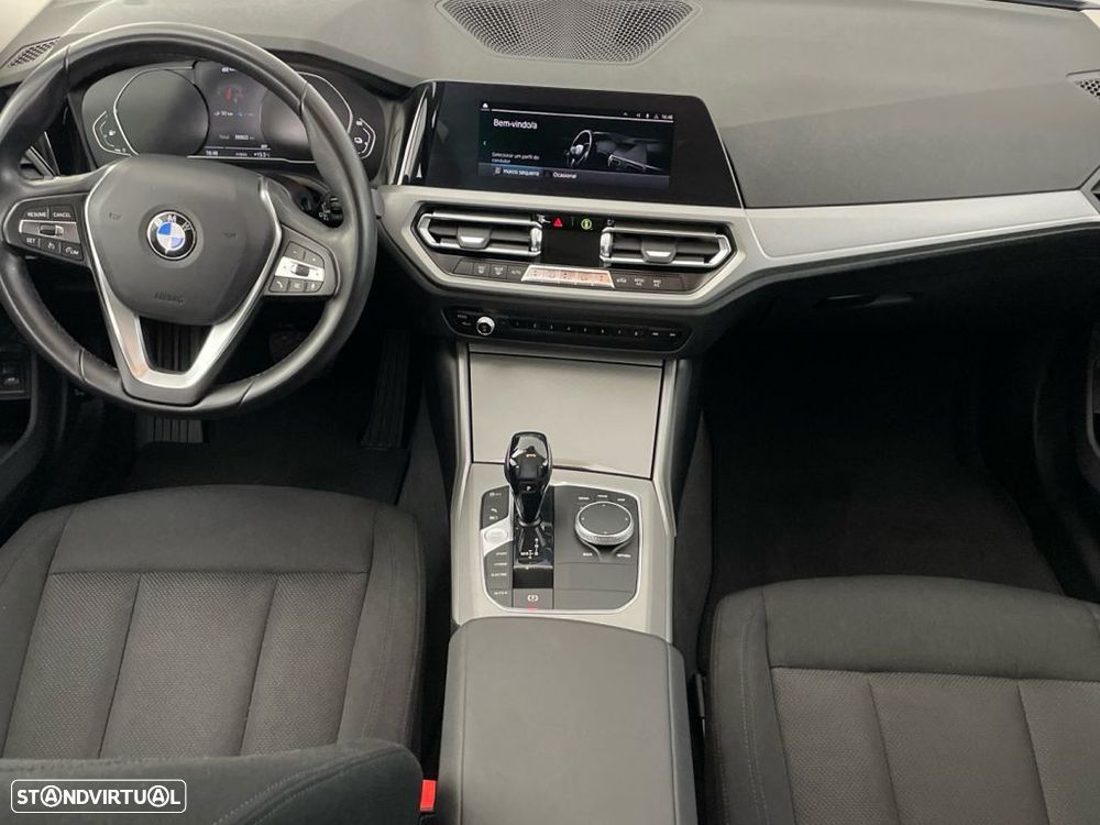 BMW 330 e Auto - 10