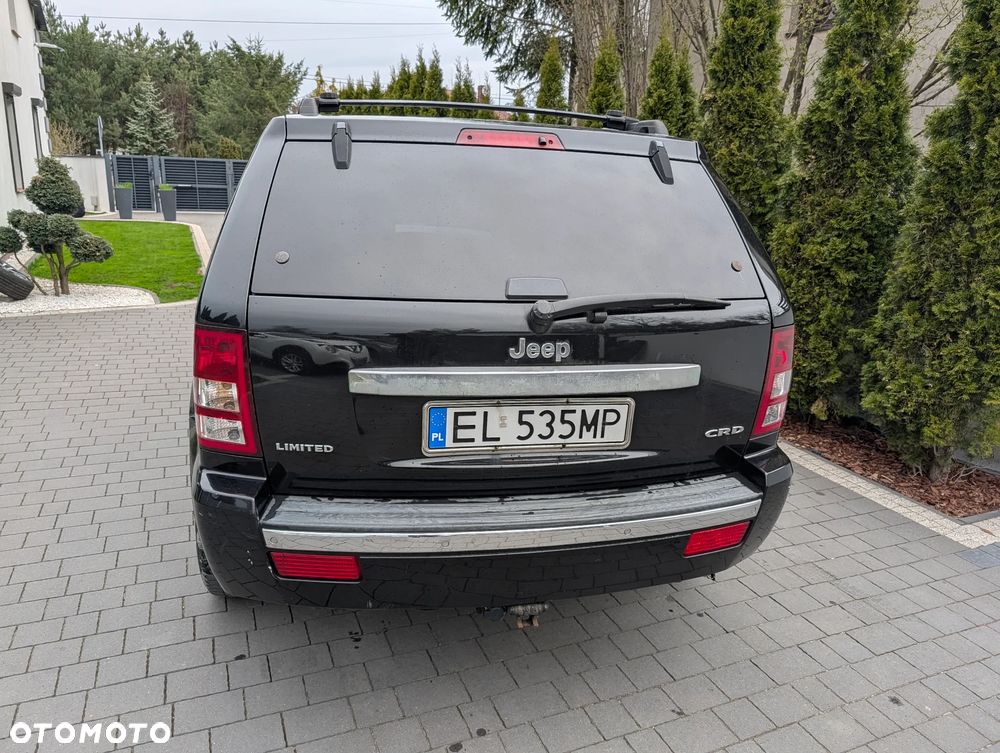 Jeep Grand Cherokee - 12