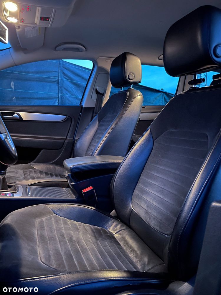Volkswagen Passat 2.0 TSI Highline - 8