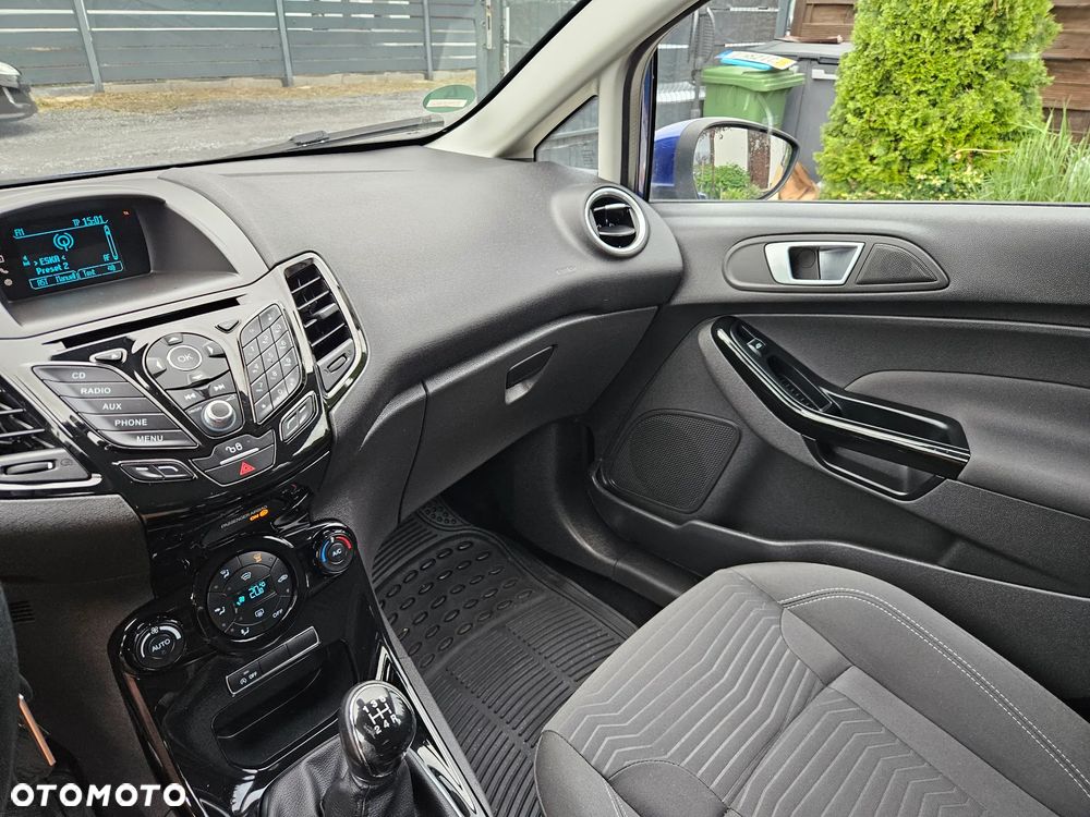 Ford Fiesta 1.0 EcoBoost STart-Stop Titanium - 20