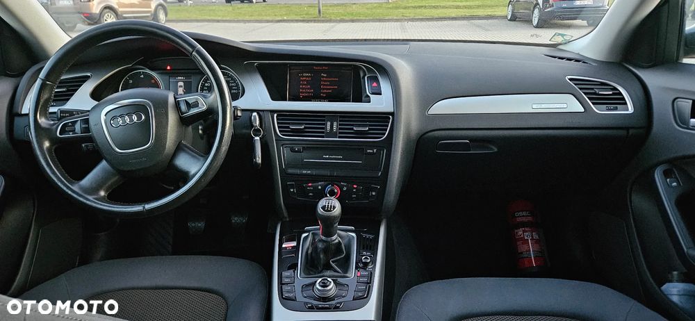 Audi A4 Allroad 2.0 TDI Quattro - 8