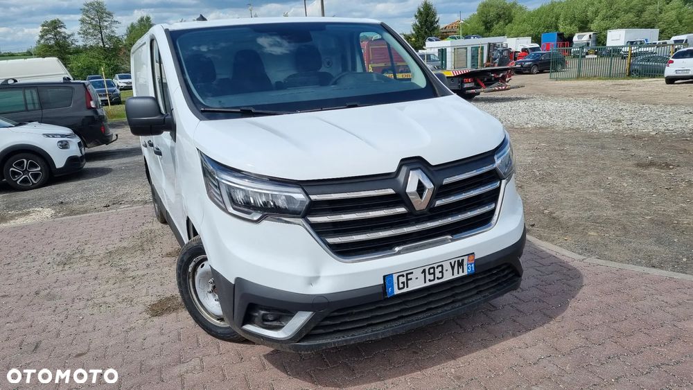 Renault Trafic - 21