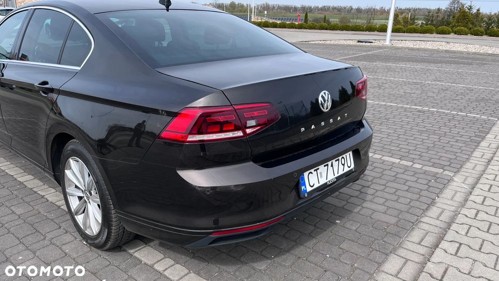 Volkswagen Passat 2.0 TSI Business DSG - 2