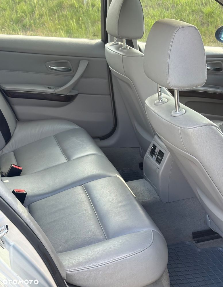 BMW Seria 3 - 11