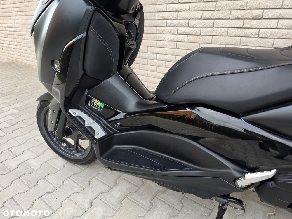 Yamaha X-max - 10