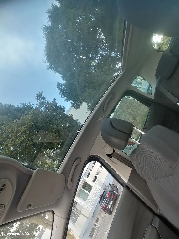 Peugeot 3008 1.6 HDi Active - 3