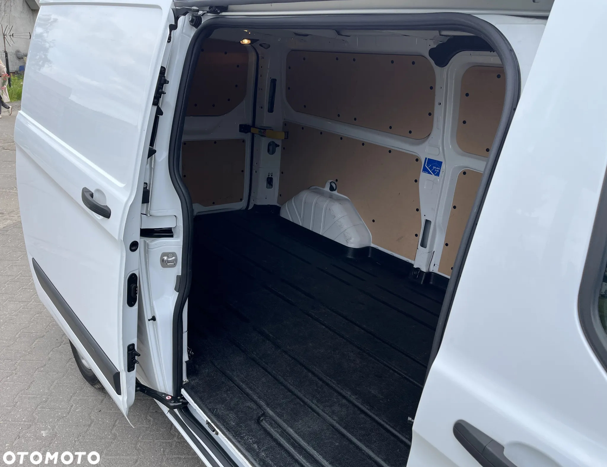 Ford Transit Custom - 8