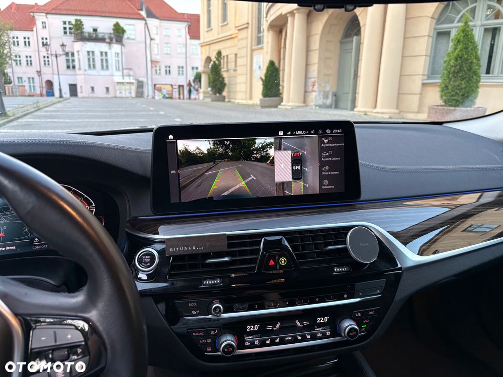 BMW Seria 5 540i xDrive Touring Luxury Line - 33