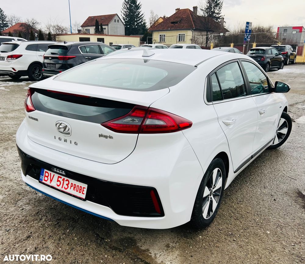 Hyundai IONIQ 1.6 GDI Premium - 3