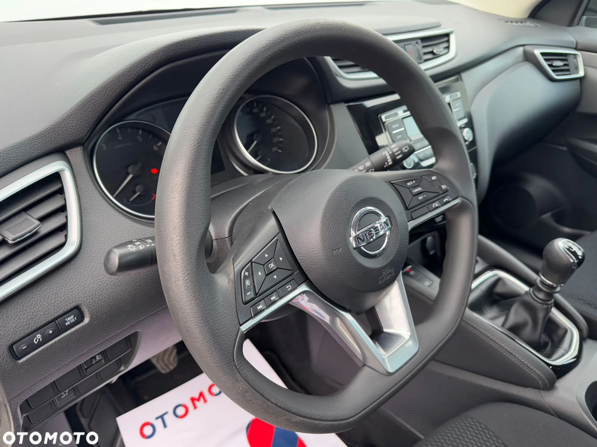 Nissan Qashqai 1.2 DIG-T N-Connecta - 17