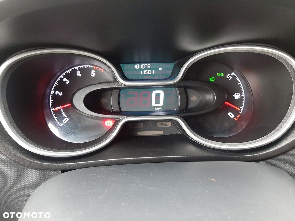 Opel Vivaro - 18