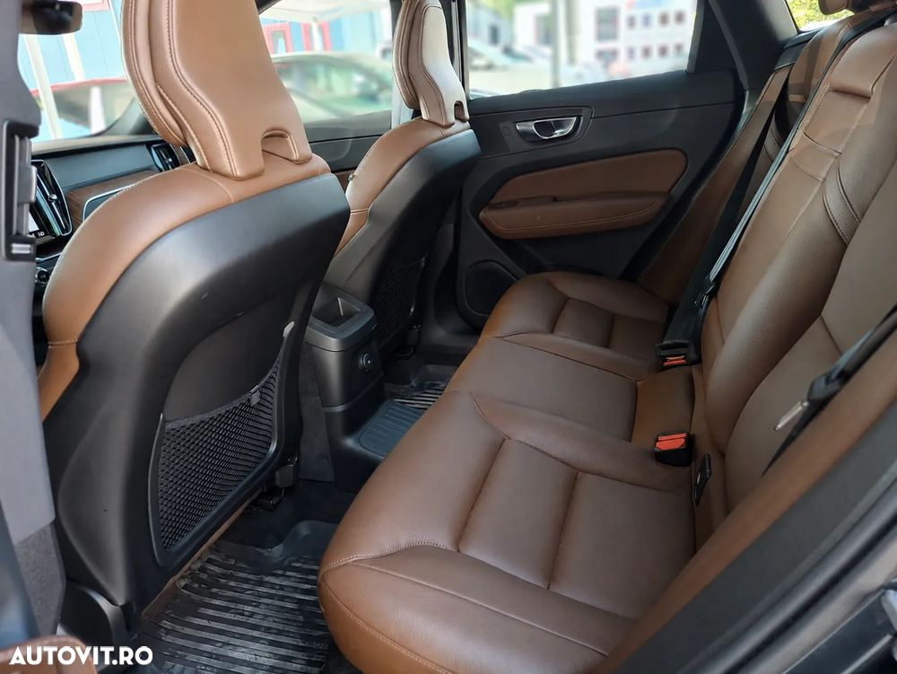 Volvo XC 60 Recharge T8 Twin Engine eAWD Inscription - 19