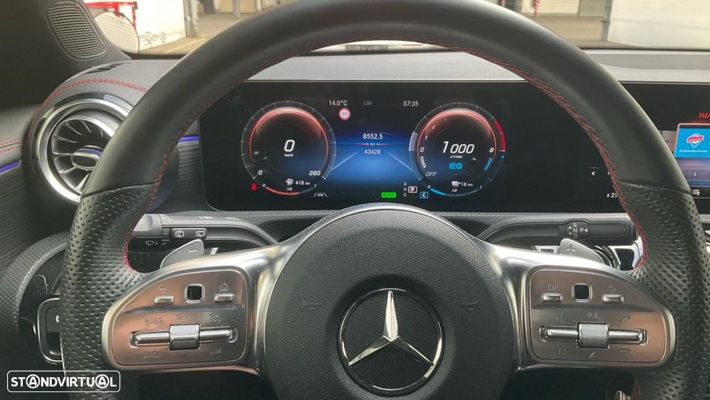 Mercedes-Benz CLA 250 e Shooting Brake AMG Line - 3