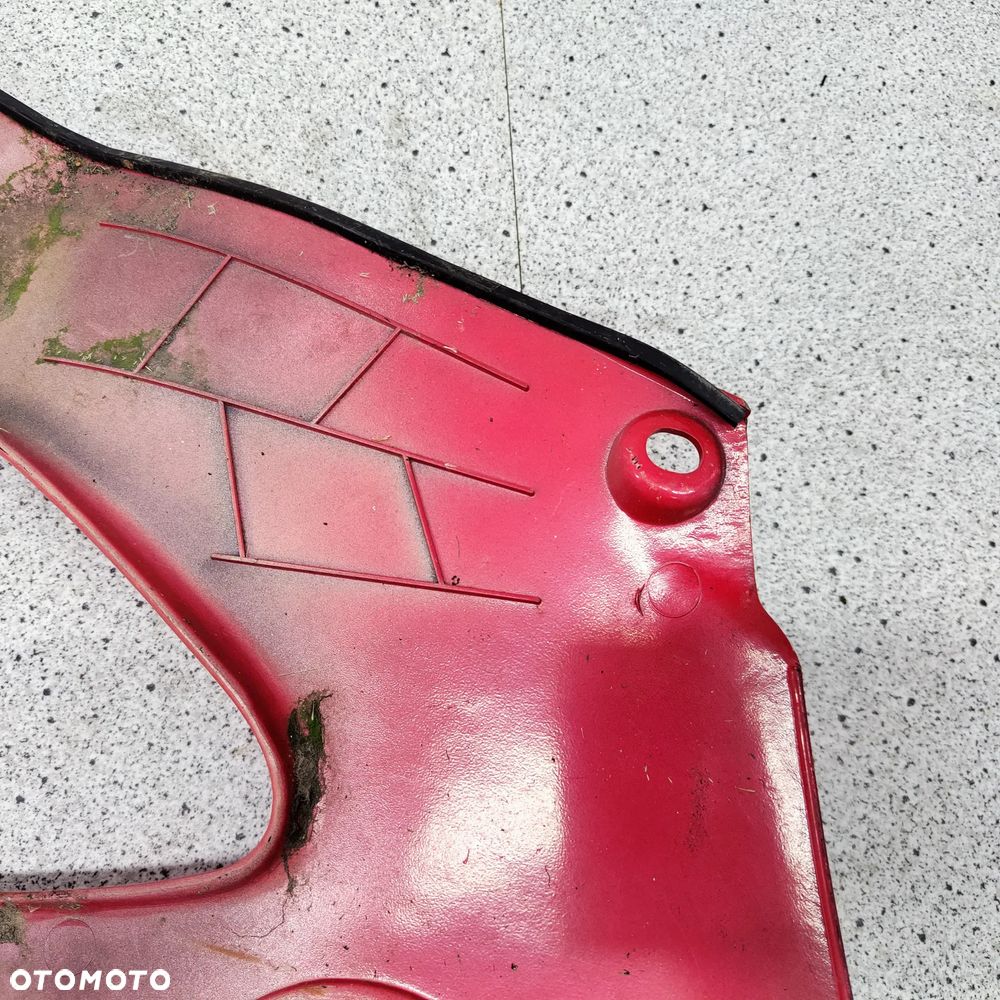 Owiewka, osłona prawa, bok, boczek prawy Suzuki GSX-F 600 750 GSXF 600 750 - 18