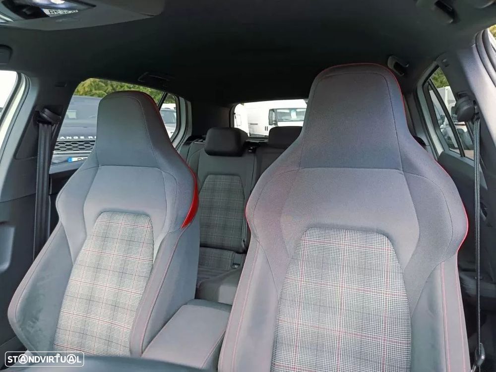 VW Golf 2.0 TSI GTI DSG - 16