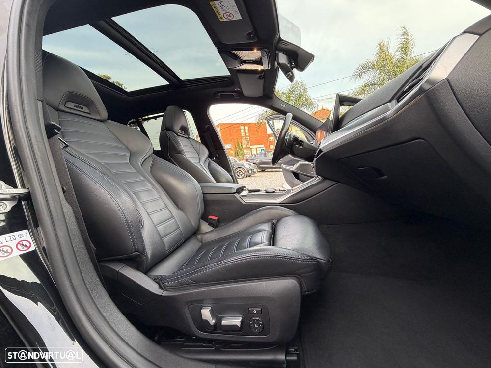 BMW 330 e Aut. M Sport - 21