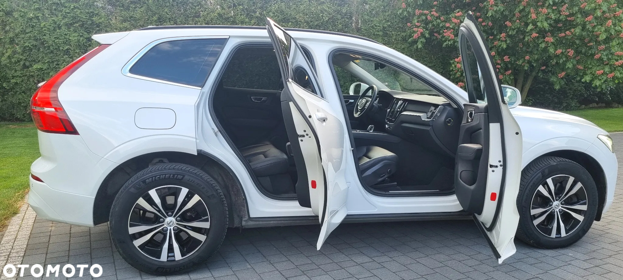 Volvo XC 60 B4 D Geartronic Momentum Pro - 12