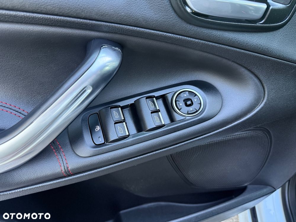 Ford S-Max - 16