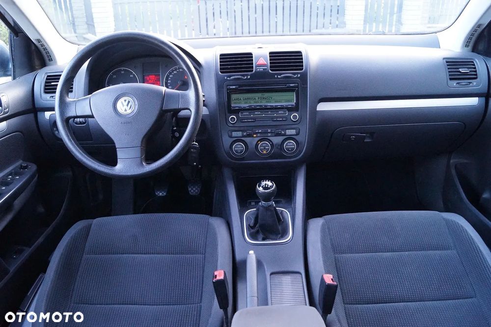 Volkswagen Jetta 2.0 TDI Comfortline - 6