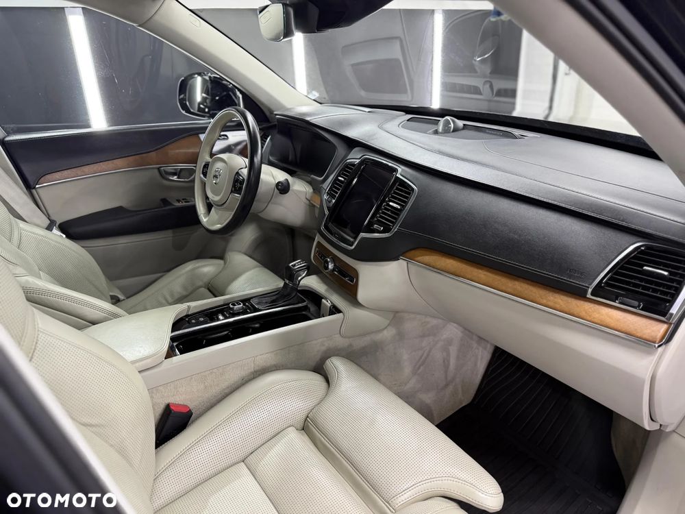 Volvo XC 90 D5 AWD Inscription 7os - 4